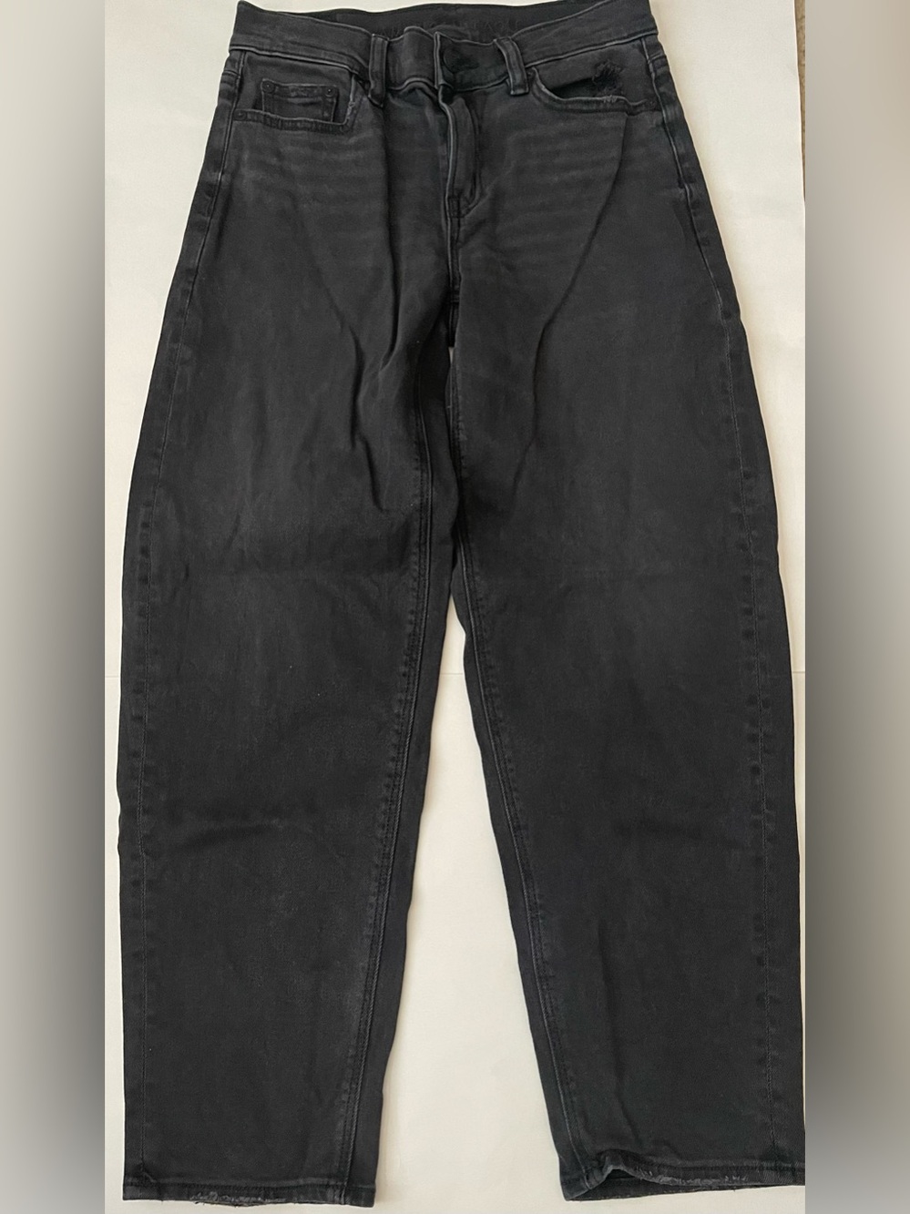 American Eagle Outfitters washed-black barrel Jean - Straight Casual Fit